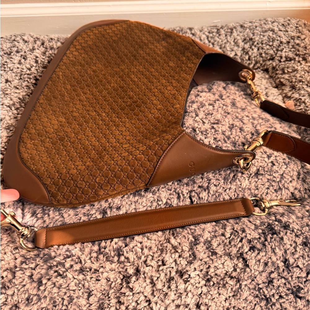 Gucci B Medium Brown suede Women's shoulder bag - Picture 7 of 13